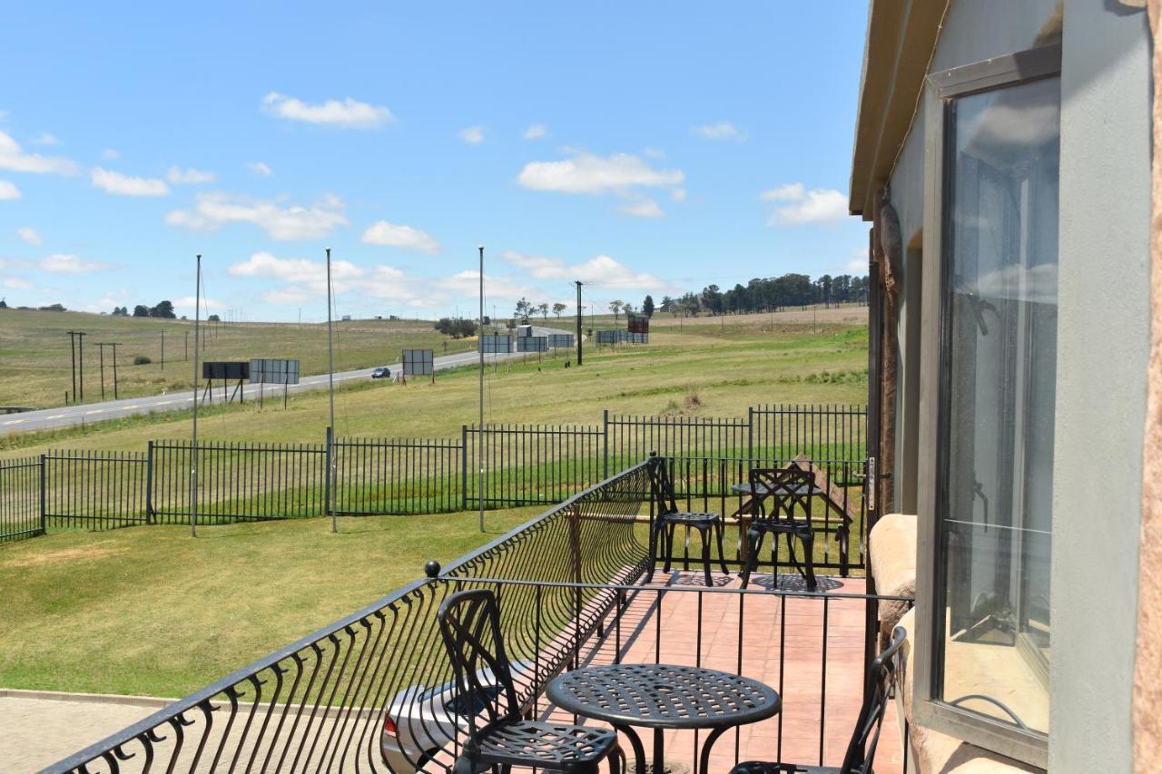 Protea Hotel By Marriott Harrismith Montrose Екстер'єр фото