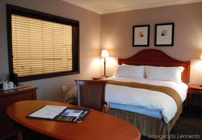 Protea Hotel By Marriott Harrismith Montrose Екстер'єр фото