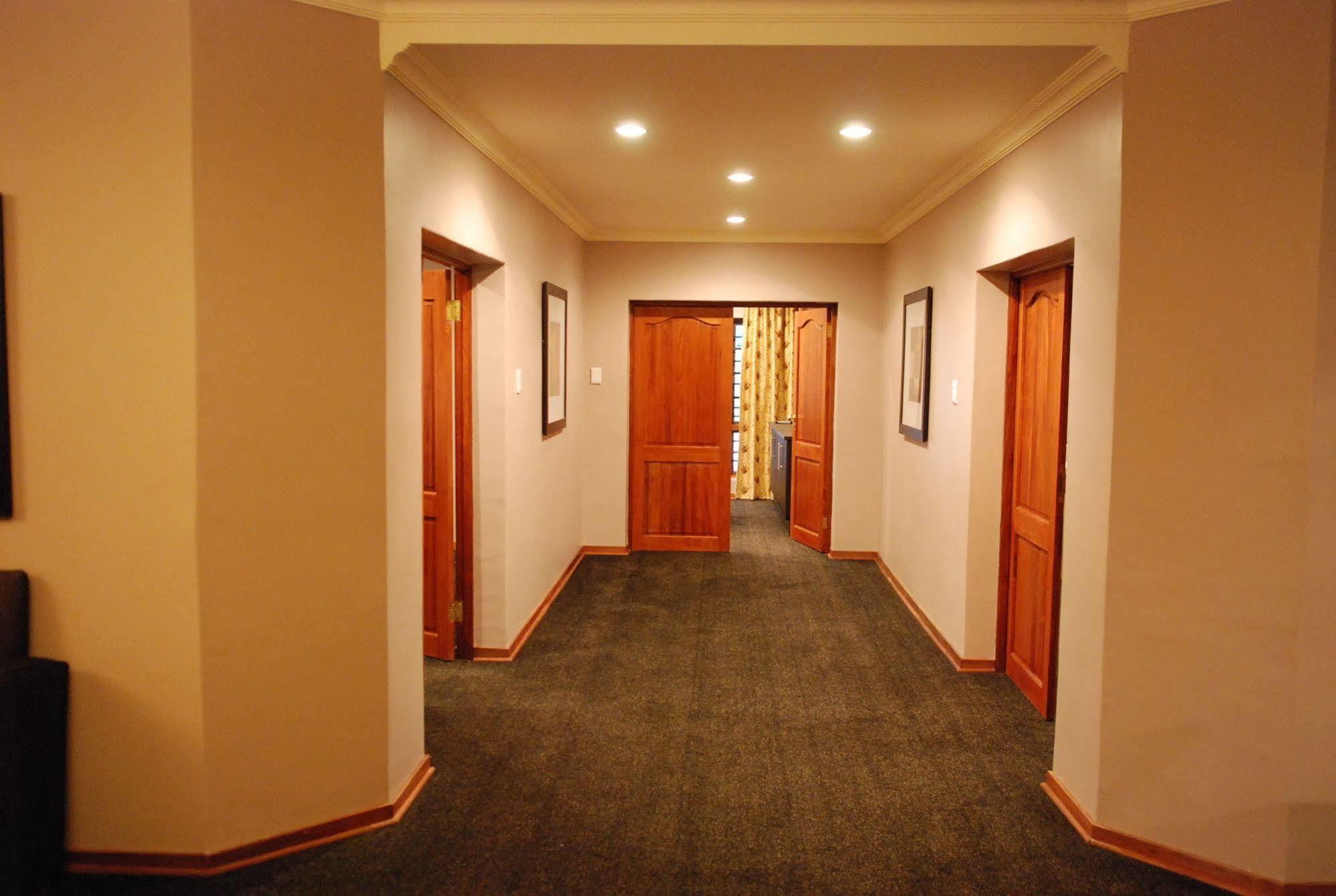 Protea Hotel By Marriott Harrismith Montrose Екстер'єр фото